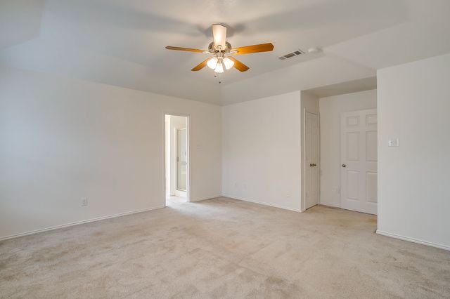 701 Stonebrooke Drive, Burleson, TX 76028