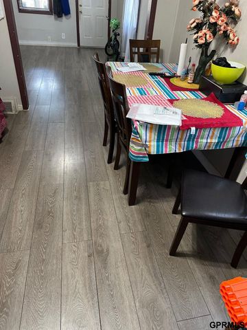 4421 S 26th Street, Omaha, NE 68107