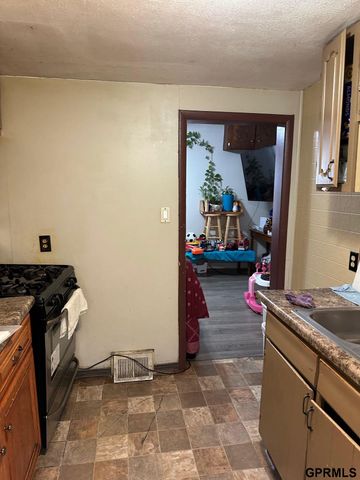 4421 S 26th Street, Omaha, NE 68107