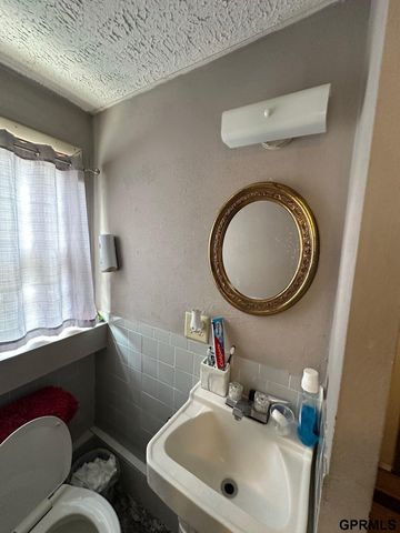 4421 S 26th Street, Omaha, NE 68107