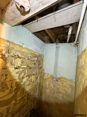 4421 S 26th Street, Omaha, NE 68107