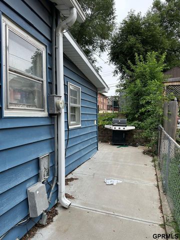 4421 S 26th Street, Omaha, NE 68107