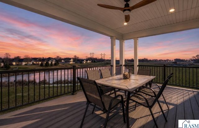 34 N Pointe Court, North Mankato, MN 56003