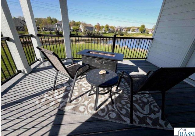 34 N Pointe Court, North Mankato, MN 56003