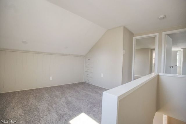 1639 Edgefield Road, Lyndhurst, OH 44124