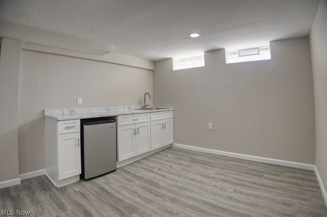 1639 Edgefield Road, Lyndhurst, OH 44124