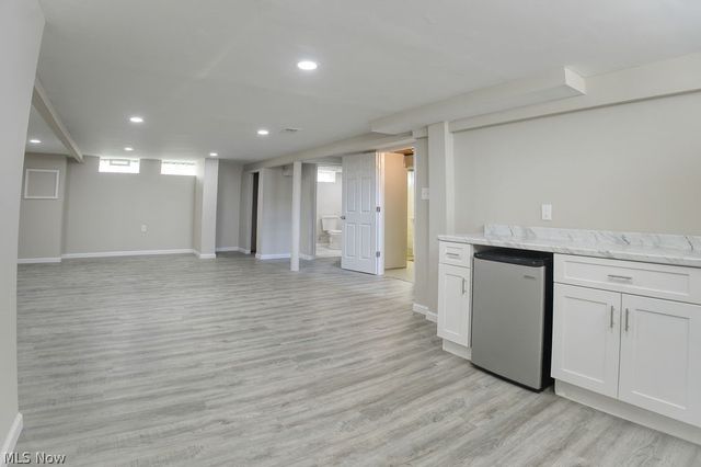 1639 Edgefield Road, Lyndhurst, OH 44124