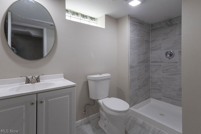 1639 Edgefield Road, Lyndhurst, OH 44124