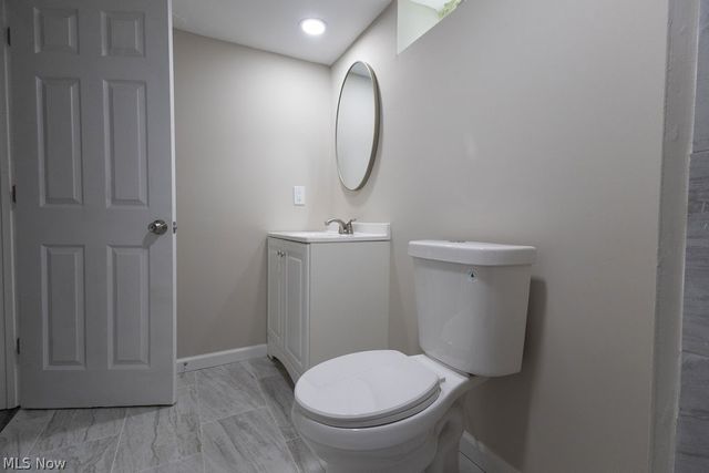 1639 Edgefield Road, Lyndhurst, OH 44124