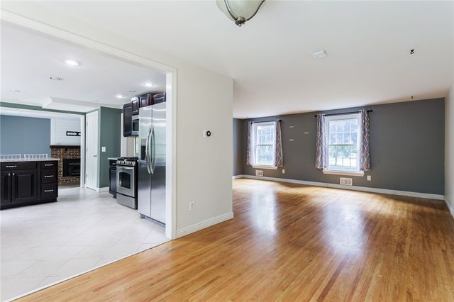 32 White Birch Circle, Chili, NY 14624