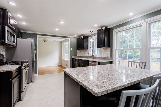 32 White Birch Circle, Chili, NY 14624