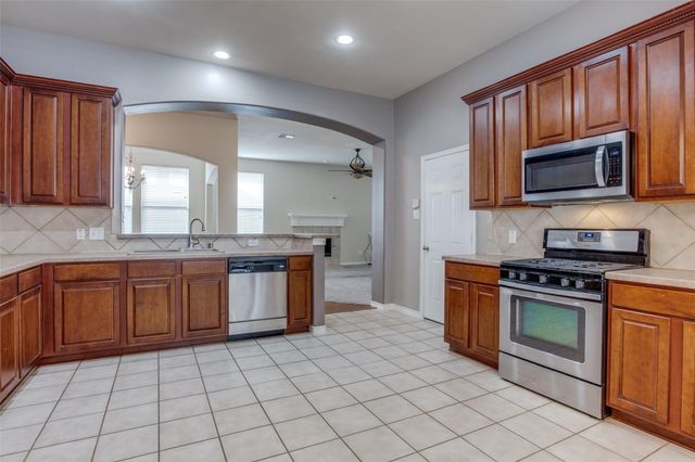 1627 Summerfield Drive, Allen, TX 75002