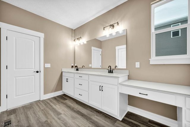 3320 White Willow Lane, Brunswick, OH 44212