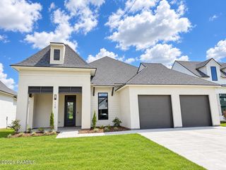 115 Fountain Meadow Drive, Broussard, LA 70518