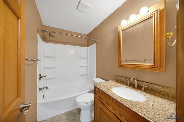 4623 TRAIL DR, Rapid City, SD 57703