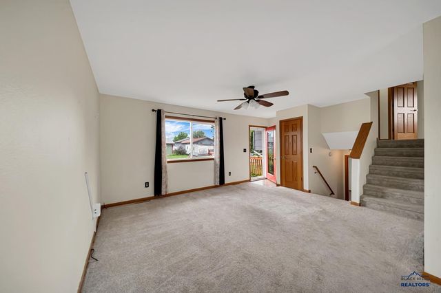 4623 TRAIL DR, Rapid City, SD 57703