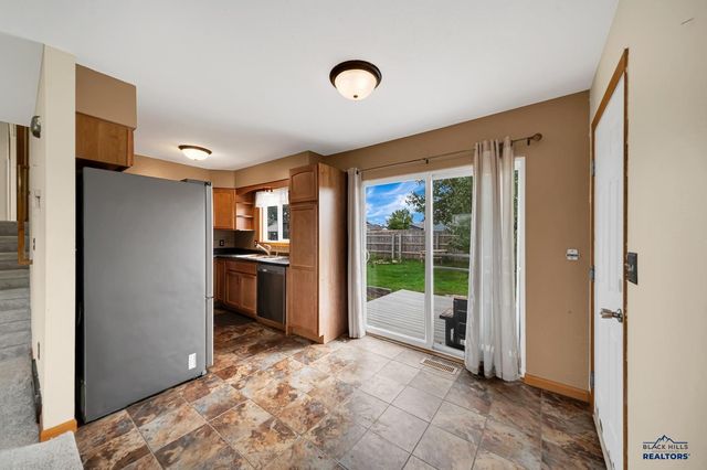 4623 TRAIL DR, Rapid City, SD 57703