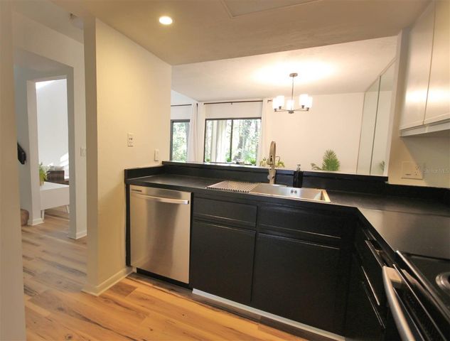 315 SW 54TH DRIVE, Gainesville, FL 32607