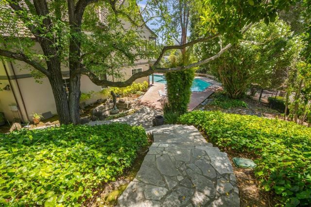 14471 Sobey Road, Saratoga, CA 95070