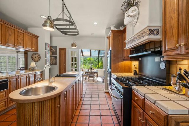14471 Sobey Road, Saratoga, CA 95070
