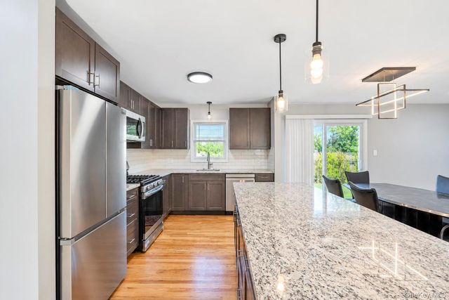 1 Azealia Court, Commack, NY 11725