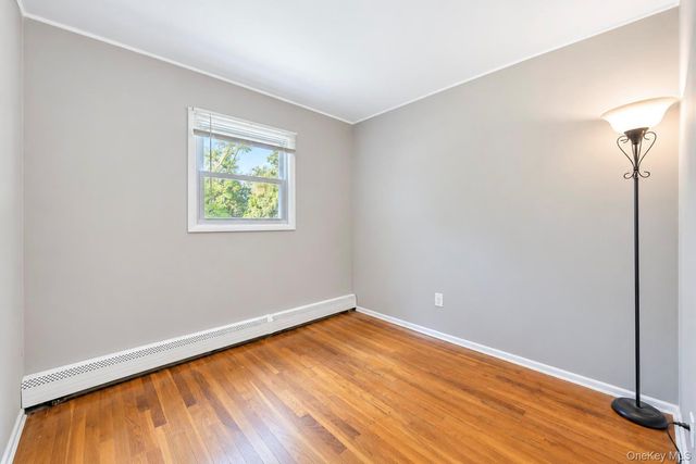 1 Azealia Court, Commack, NY 11725