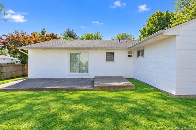 1 Azealia Court, Commack, NY 11725