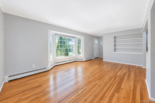 1 Azealia Court, Commack, NY 11725