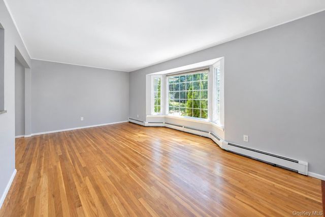 1 Azealia Court, Commack, NY 11725