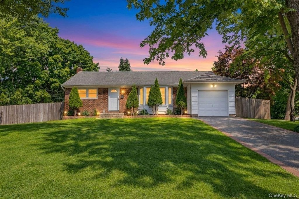 1 Azealia Court, Commack, NY 11725 — exterior