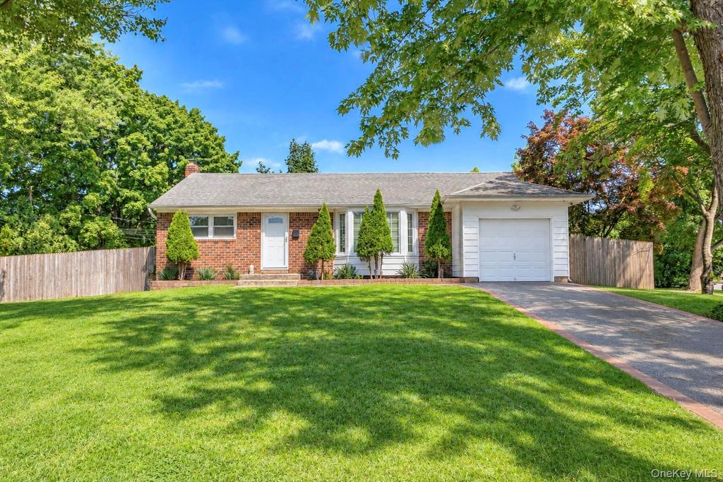 1 Azealia Court, Commack, NY 11725 — photo 2