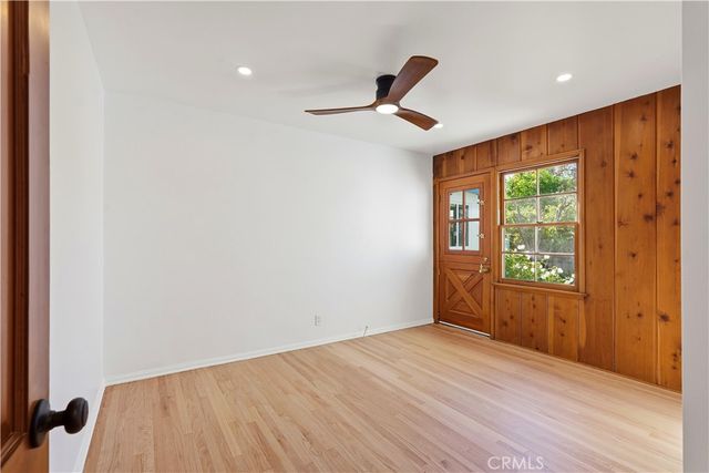 9207 Whitaker Avenue, Northridge, CA 91343