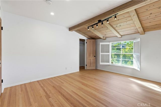 9207 Whitaker Avenue, Northridge, CA 91343