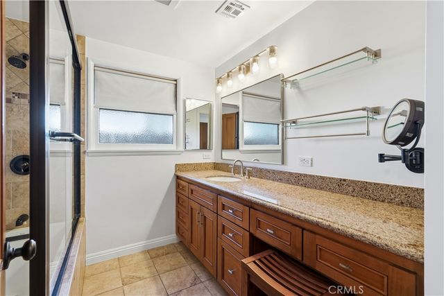 9207 Whitaker Avenue, Northridge, CA 91343