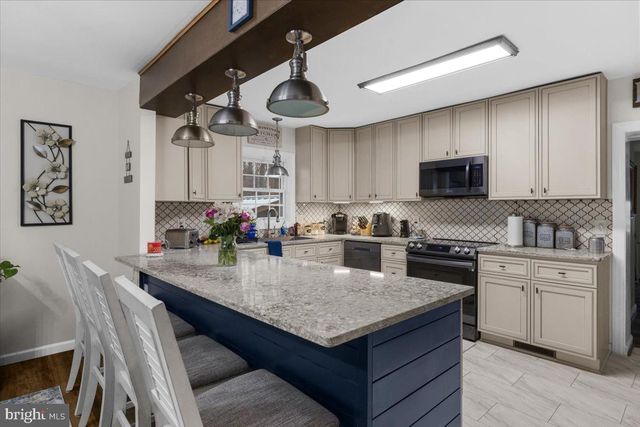 36 SPICEWOOD LN, Front Royal, VA 22630