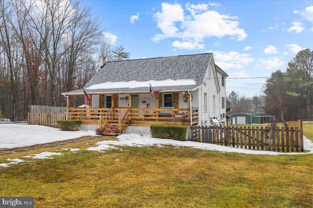 Image 1 of property listing at 36 SPICEWOOD LN, Front Royal, VA 22630