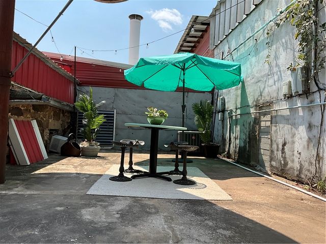 105 S College Street, Huntsville, AR 72740