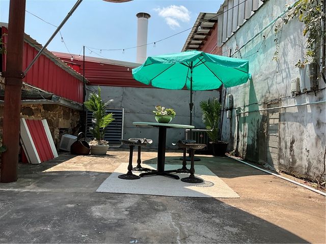 105 S College Street, Huntsville, AR 72740