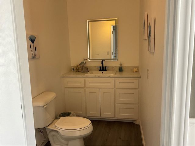 105 S College Street, Huntsville, AR 72740