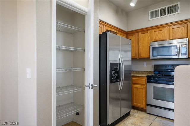 50 Aura De Blanco Street 10203, Henderson, NV 89074