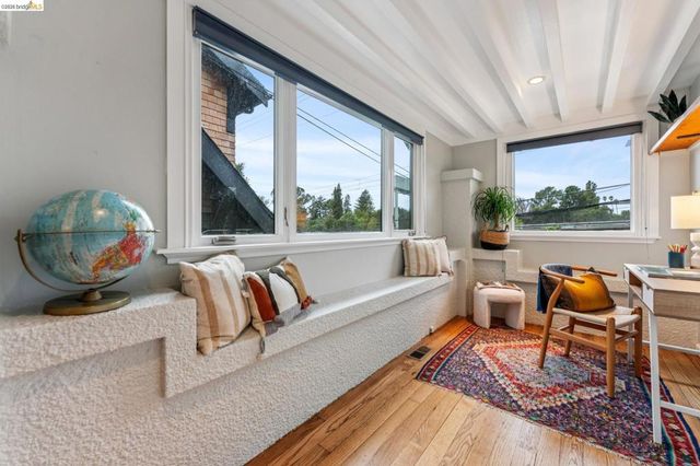 5941 5941 Keith Ave, Oakland, CA 94618