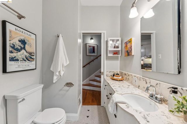 5941 5941 Keith Ave, Oakland, CA 94618