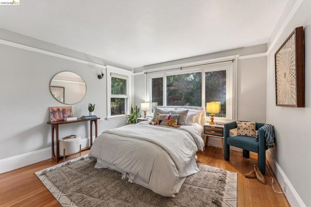 5941 5941 Keith Ave, Oakland, CA 94618