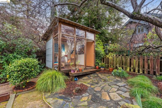 5941 5941 Keith Ave, Oakland, CA 94618