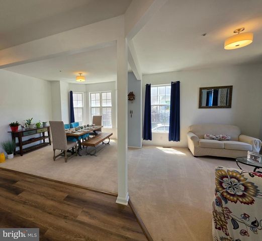 45 VALENTINE RD, Warminster, PA 18974