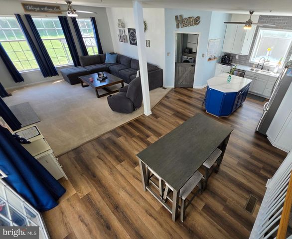 45 VALENTINE RD, Warminster, PA 18974