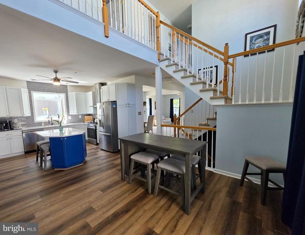 45 VALENTINE RD, Warminster, PA 18974