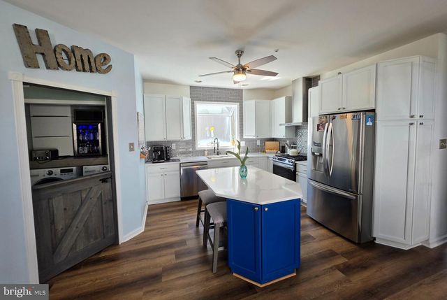 45 VALENTINE RD, Warminster, PA 18974