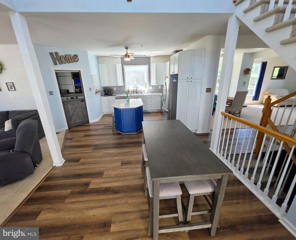 45 VALENTINE RD, Warminster, PA 18974