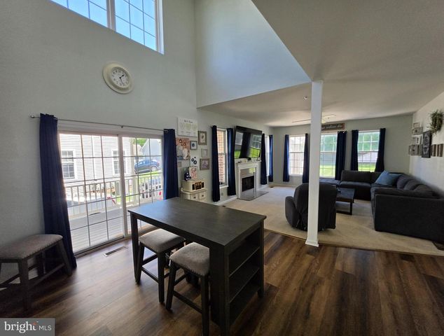 45 VALENTINE RD, Warminster, PA 18974